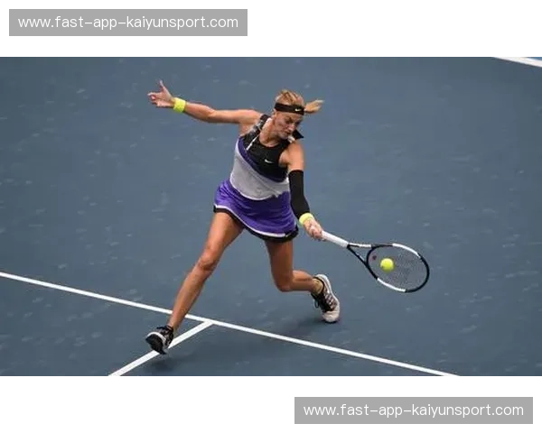 草地上的芭蕾与重炮的交响:当大威遇上科维托娃,那是网球最优雅的模样 草地上的芭蕾与重炮的交响:当大威遇上科维托娃,那是网球最优雅的模样